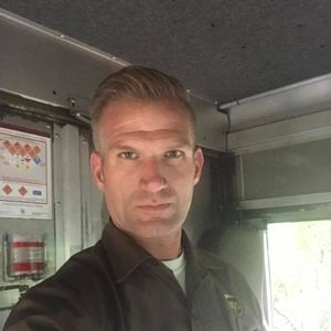 Meet your Posher, Jay